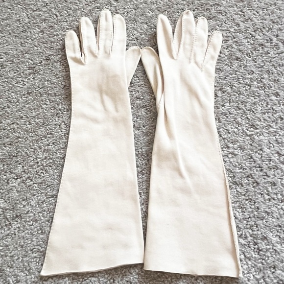 B. Altman Vintage Opera Gloves Sz 7 Creamy White Cotton Formal Special Occasion - Picture 1 of 9